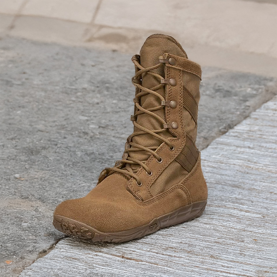 TACTICAL RESEARCH Mini-Mil. Photo: Roman Polishchuk