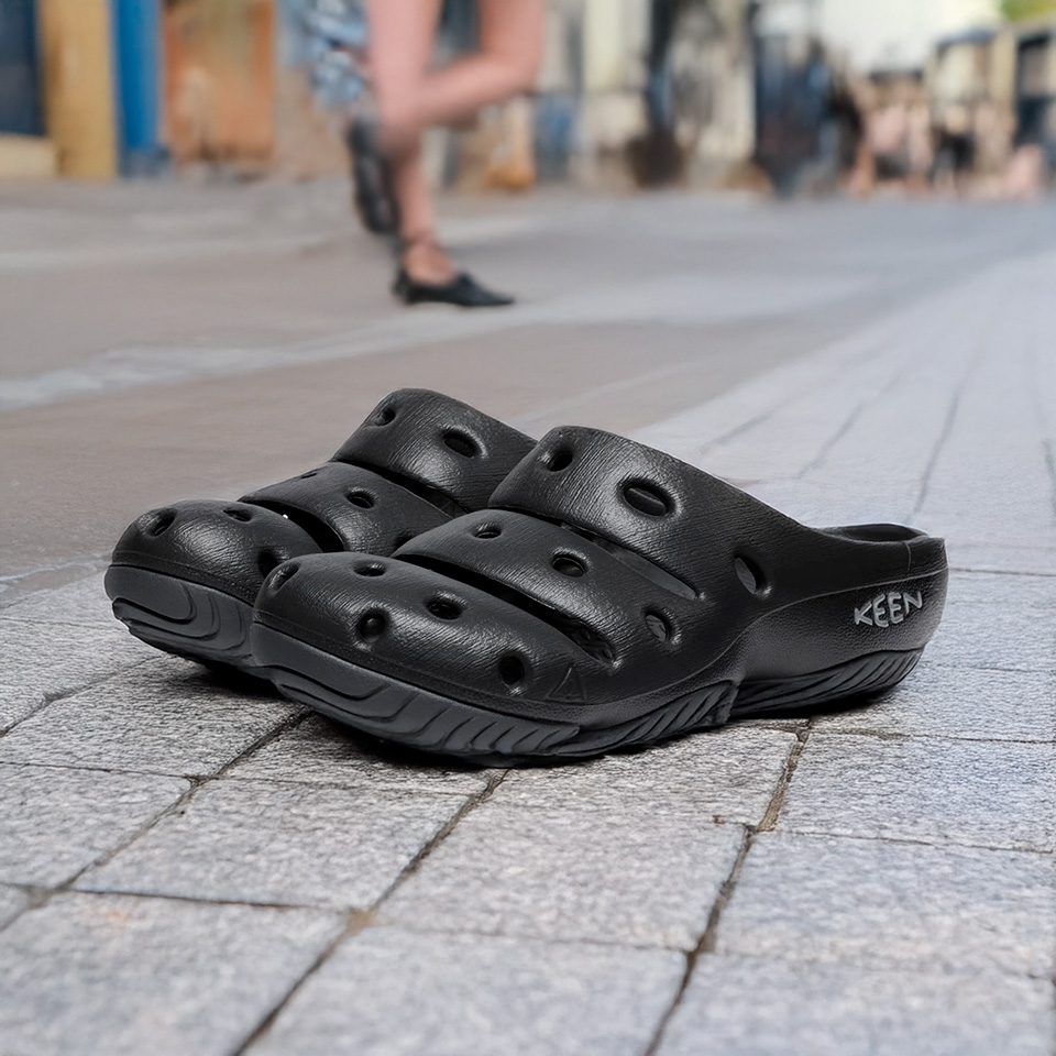 KEEN Women’s YOGUI Arts-W Sandal