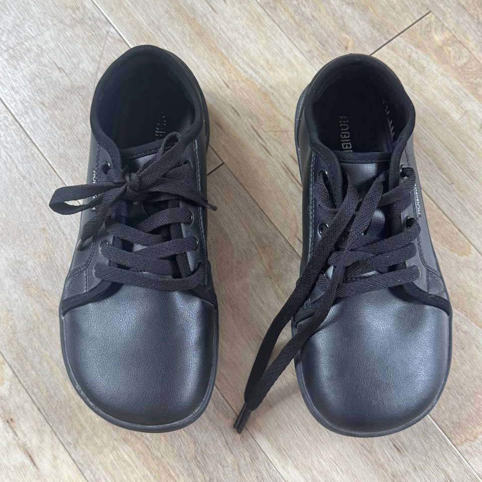 Best budget wide toe sneakers