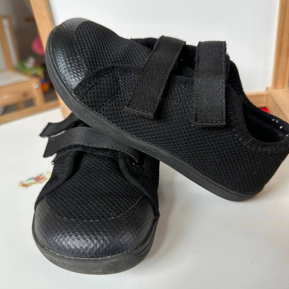 WateLves Shoes Side View