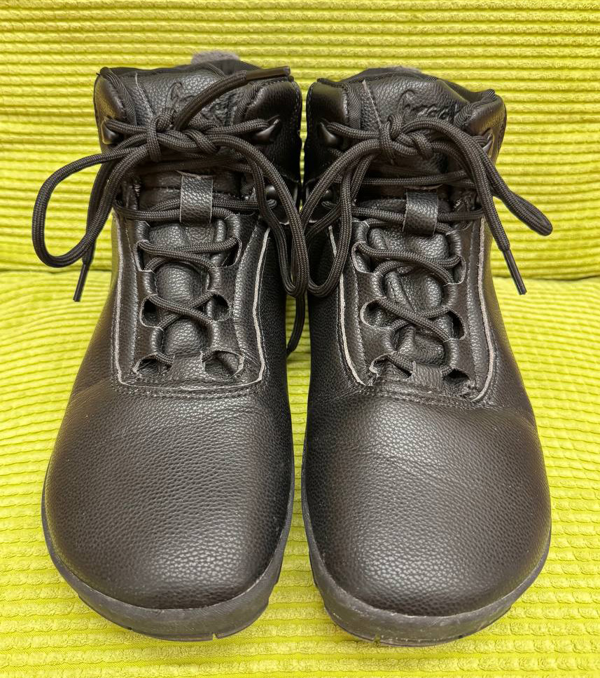 Freet Tundra Front View